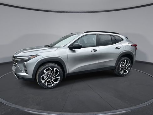 New 2026 Chevrolet Trax RS w/ Driver Confidence Package FWD image 4