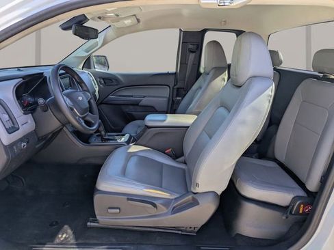 Used 2017 Chevrolet Colorado W/T w/ WT Convenience Package RWD image 13