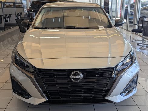 New 2026 Nissan Altima 2.5 SV image 6