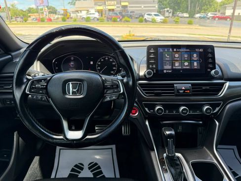 Used 2018 Honda Accord Sport image 27