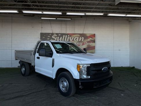 Used 2017 Ford F250 XL image 2