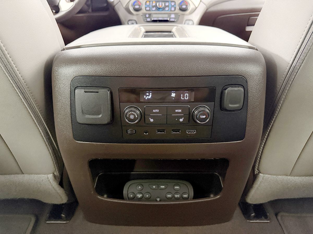 Used 2019 GMC Yukon Denali w/ Denali Ultimate Package AWD/4WD image 57