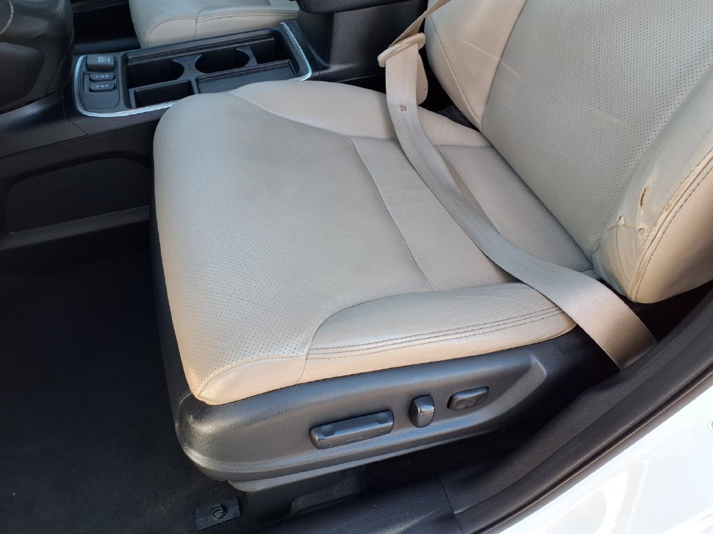 Used 2015 Honda CR-V Touring image 25