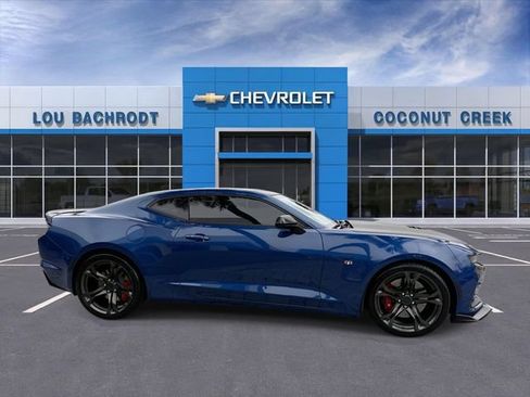 Used 2019 Chevrolet Camaro SS RWD image 9