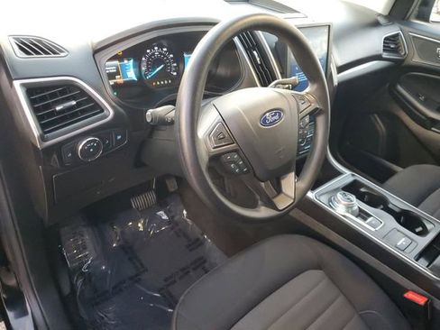 Certified 2022 Ford Edge SE w/ Black Appearance Package image 16