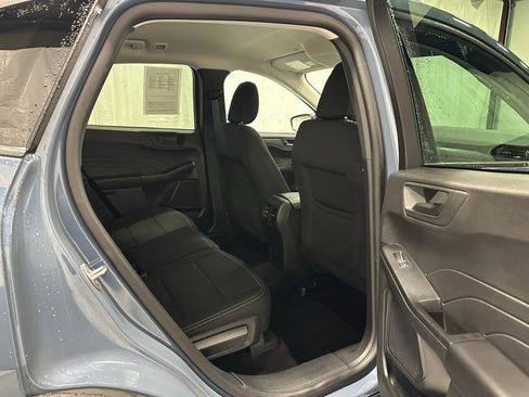 Used 2025 Ford Escape Active image 45