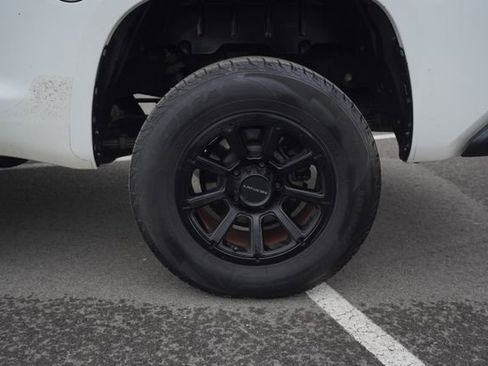 Used 2014 Toyota Tundra SR image 39