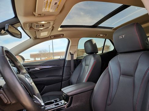 Used 2023 Buick Envision Essence w/ Sport Touring Package image 12