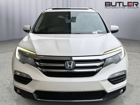 Used 2017 Honda Pilot Touring image 9