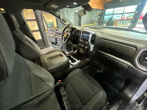 Used 2022 GMC Sierra 1500 Elevation w/ X31 Off-Road Package AWD/4WD image 22