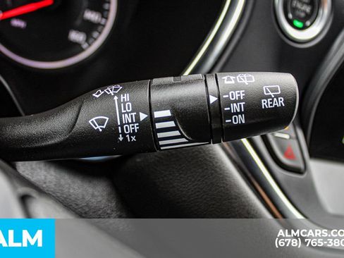 Used 2025 Chevrolet Blazer LT FWD image 30
