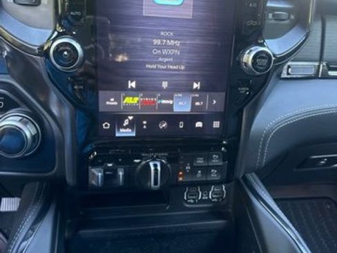 Used 2022 RAM 1500 Limited AWD/4WD image 29