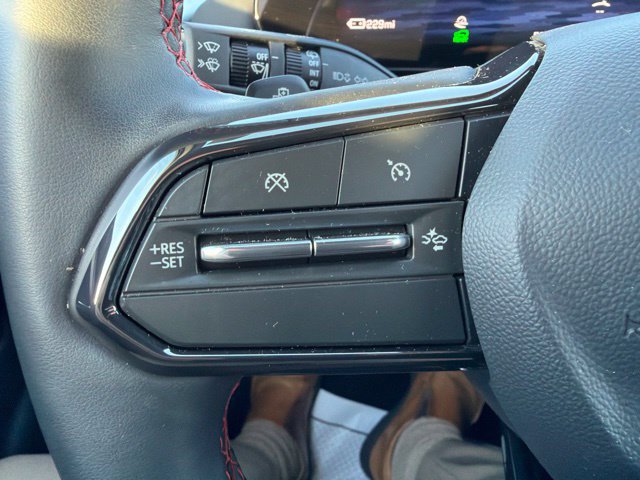 Used 2026 Chevrolet Equinox EV RS AWD/4WD image 19