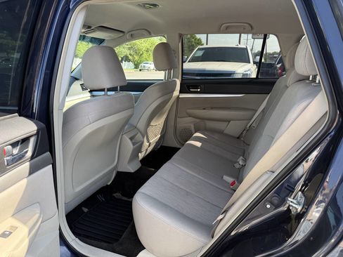 Used 2013 Subaru Outback 2.5i AWD/4WD image 15