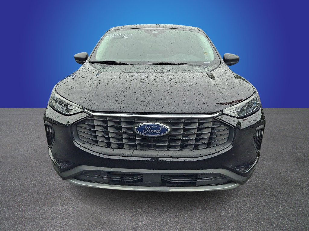 Used 2025 Ford Escape Active AWD/4WD image 2