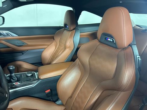 Used 2024 BMW M4 Coupe w/ Executive Package image 5