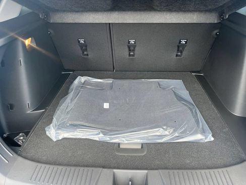 New 2026 Chevrolet Trax LT w/ LT Convenience Package FWD image 5