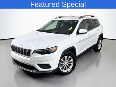 Used 2019 Jeep Cherokee Latitude w/ Popular Appearance Group