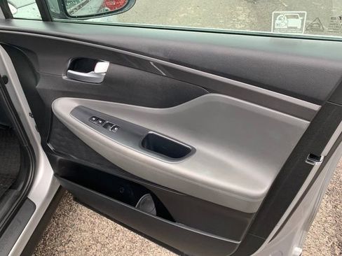 Used 2021 Hyundai Santa Fe SE image 12