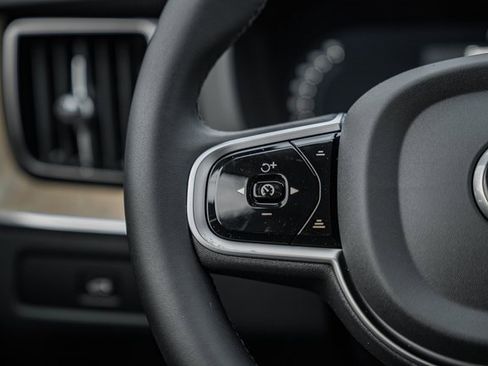 New 2026 Volvo XC60 B5 Plus w/ Protection Package Premier image 30