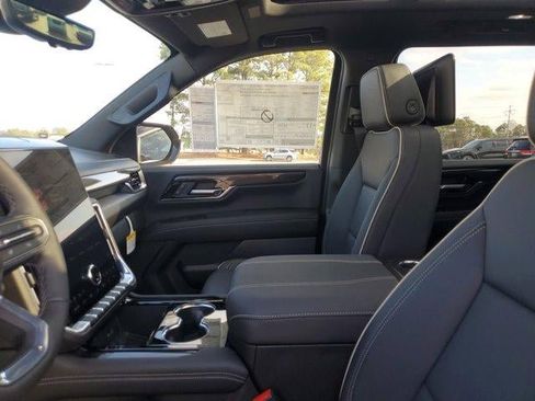 New 2026 GMC Yukon XL Elevation w/ Elevation Premium Package image 19