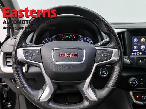 Used 2022 GMC Terrain SLE image 10