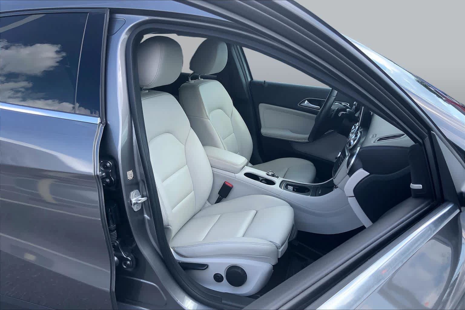 Used 2016 Mercedes-Benz GLA 250 image 9