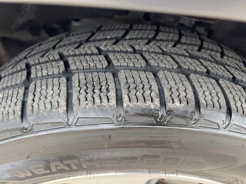 Used 2019 Jeep Cherokee Limited image 50