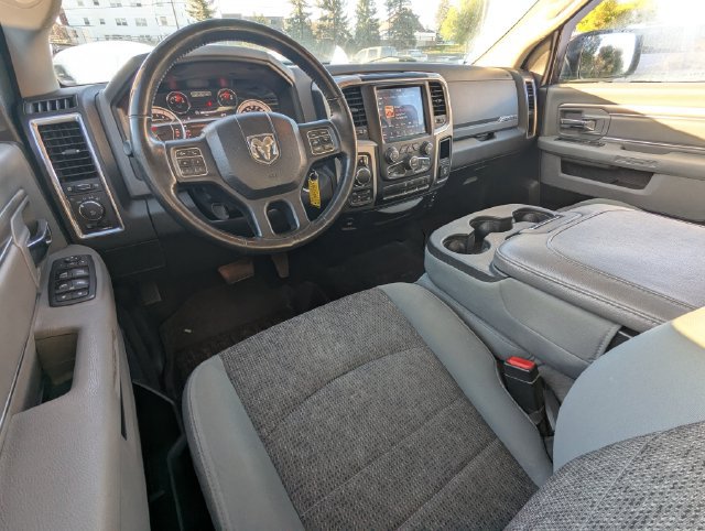 Used 2018 RAM 1500 Big Horn AWD/4WD image 2