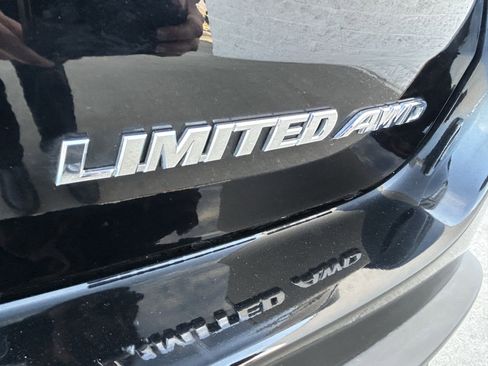 Used 2015 Toyota Highlander Limited image 8