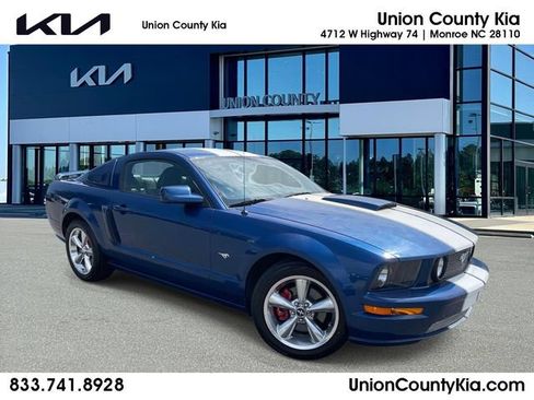 Used 2008 Ford Mustang GT Premium RWD image 1