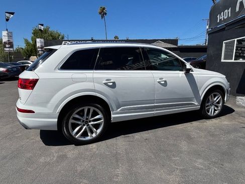Used 2018 Audi Q7 3.0T Prestige w/ Prestige Package AWD/4WD image 27