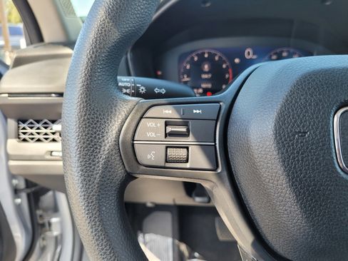 Used 2023 Honda Accord EX image 21