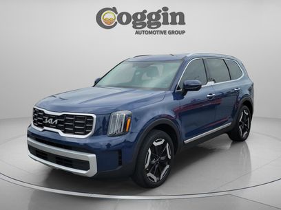 Used 2024 Kia Telluride S w/ S Sunroof Package