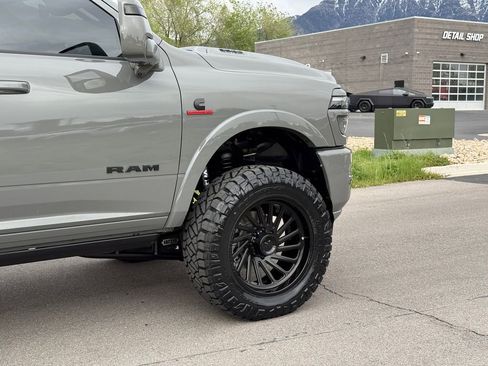 Used 2026 RAM 3500 Limited AWD/4WD image 7
