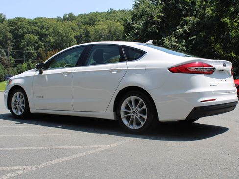 Used 2019 Ford Fusion SE image 4
