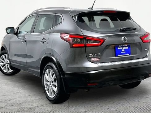 Used 2022 Nissan Rogue Sport SV FWD image 11