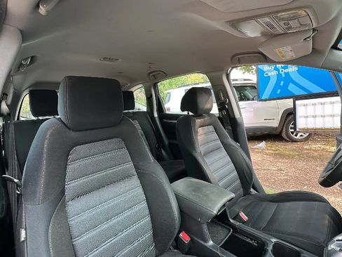 Used 2018 Honda CR-V LX image 23