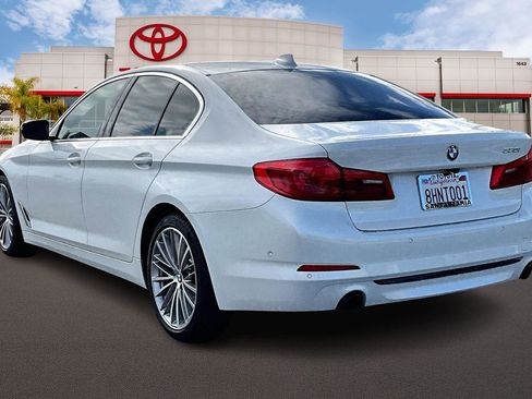 Used 2019 BMW 530i w/ Convenience Package image 2
