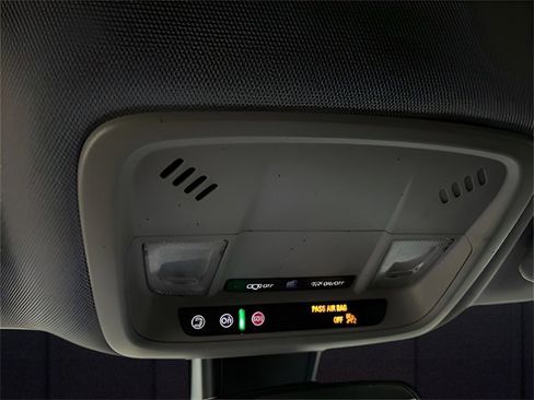 Used 2022 Chevrolet Malibu LT image 44