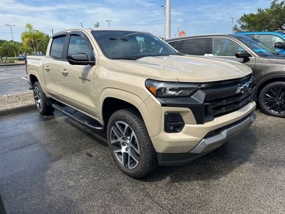Used 2024 Chevrolet Colorado Z71 w/ Z71 Convenience Package 2