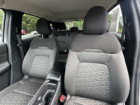 Used 2025 Nissan Kicks SV FWD image 7