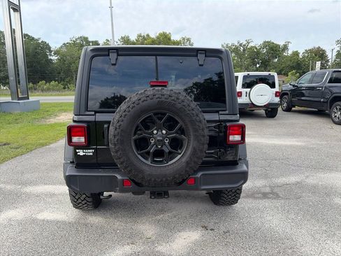 Used 2026 Jeep Wrangler Sport AWD/4WD image 6
