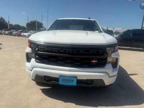 Used 2025 Chevrolet Silverado 1500 Custom RWD image 3