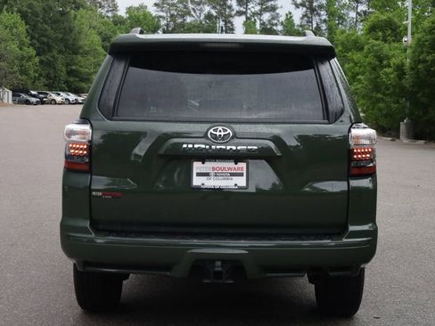 Used 2022 Toyota 4Runner TRD Sport w/ Technology Package AWD/4WD image 5