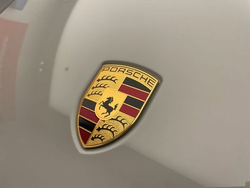 New 2026 Porsche Macan AWD/4WD image 24