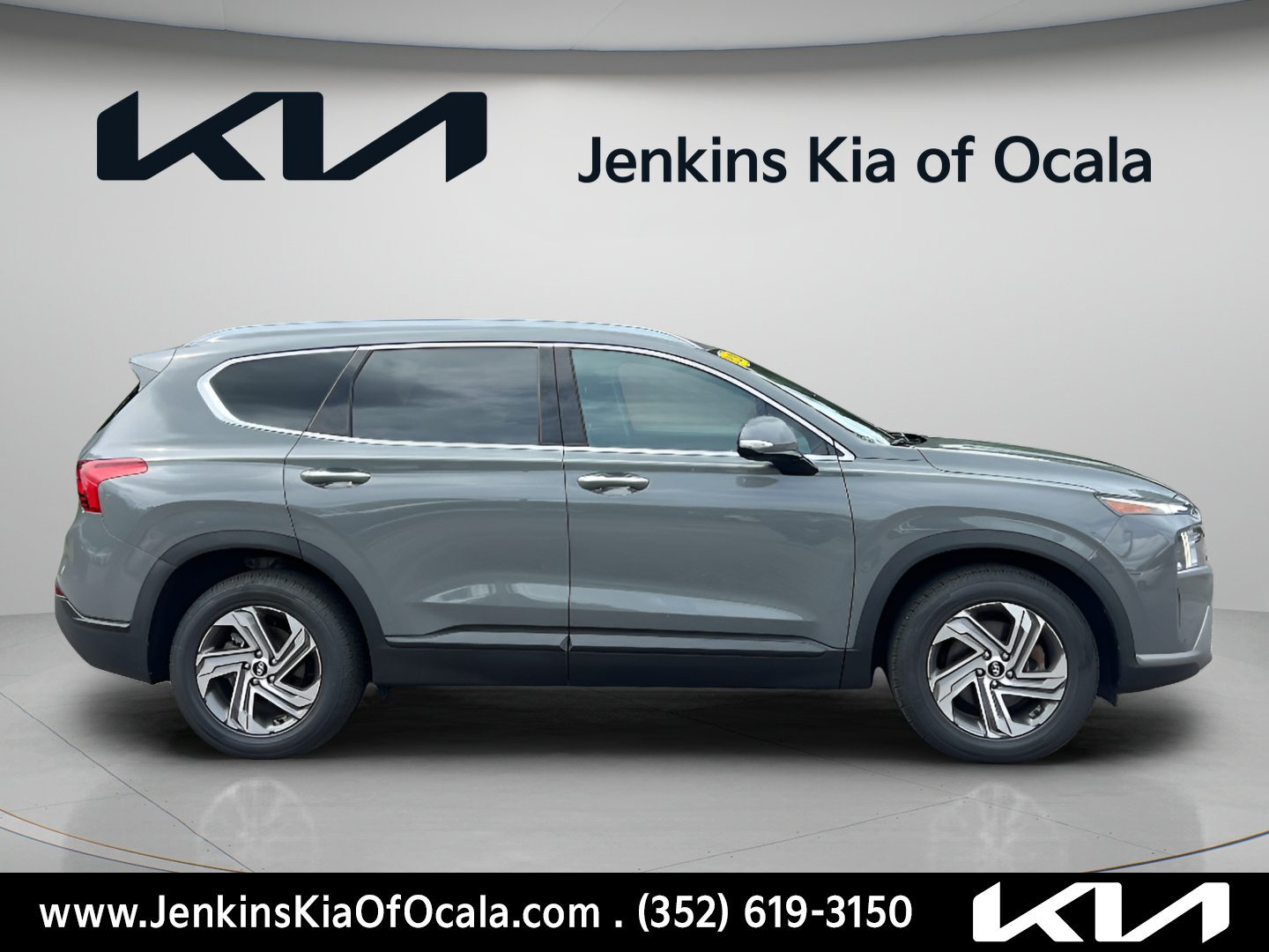 Used 2023 Hyundai Santa Fe SEL w/ Cargo Package FWD image 2
