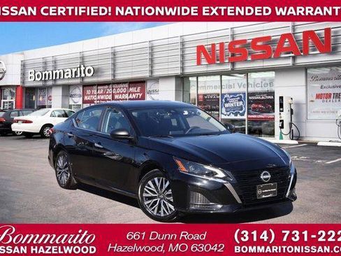 Used 2025 Nissan Altima 2.5 SV image 1