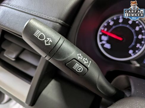 Used 2024 GMC Terrain SLT w/ Infotainment Package II AWD/4WD image 18