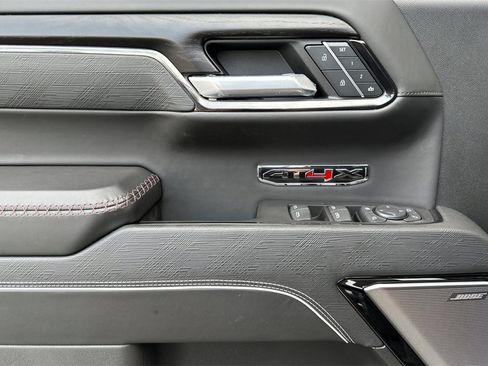 Used 2025 GMC Sierra 1500 AT4X image 11